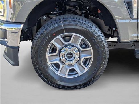 New 2026 Ford F350 Lariat w/ FX4 Off-Road Package AWD/4WD image 9