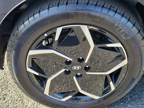 Certified 2024 Hyundai Ioniq 5 SEL RWD image 25