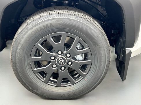 New 2025 Toyota 4Runner SR5 image 8