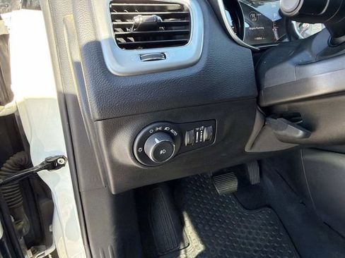 Used 2018 Jeep Compass Latitude w/ Popular Equipment Group image 23