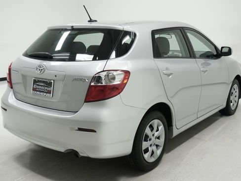 Used 2012 Toyota Matrix S image 4