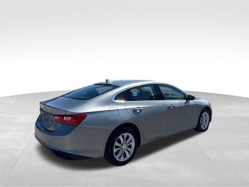 Used 2025 Chevrolet Malibu LT image 6