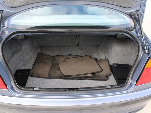 Used 2000 BMW 323i Sedan image 30