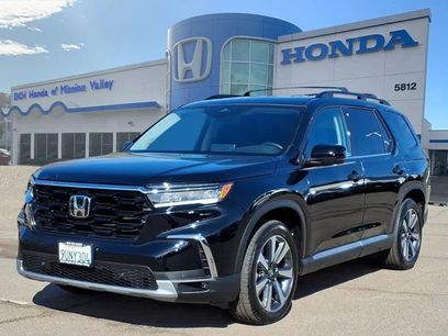 Certified 2025 Honda Pilot Touring
