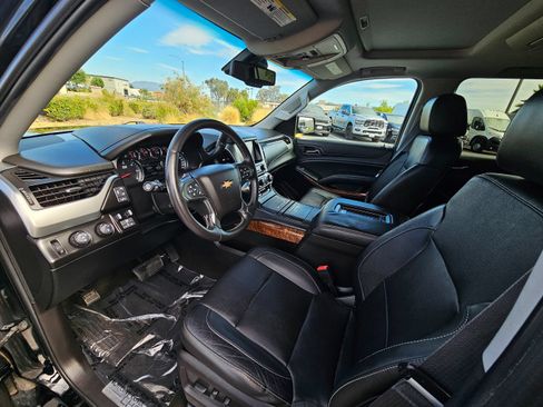 Used 2015 Chevrolet Tahoe LTZ AWD/4WD image 19