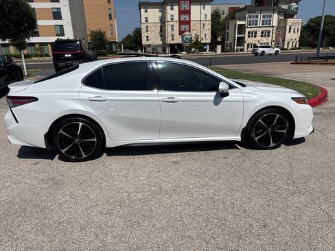 Used 2019 Toyota Camry XSE w/ Driver Assist Package FWD image 6