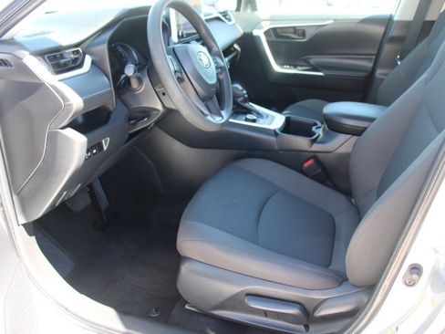 Certified 2023 Toyota RAV4 LE AWD/4WD image 11