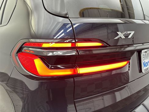 New 2027 BMW X7 xDrive40i AWD/4WD image 19
