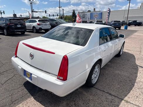 Used 2010 Cadillac DTS FWD image 13