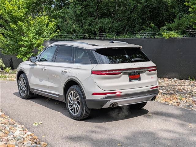 Used 2022 Lincoln Corsair AWD w/ Equipment Group 101A image 3