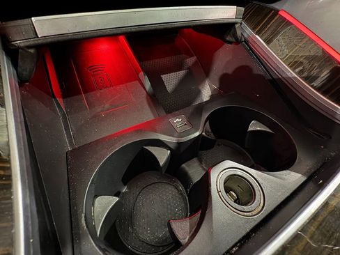 Used 2024 BMW X6 xDrive40i image 25