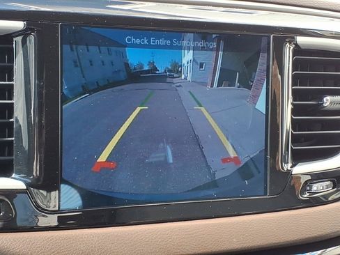 Used 2017 Chrysler Pacifica Touring-L FWD image 14