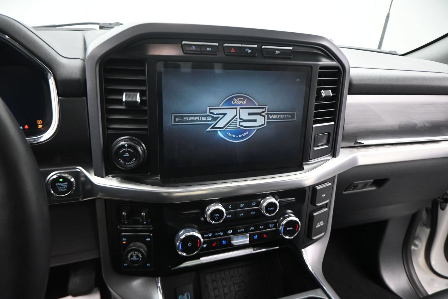 Certified 2023 Ford F150 Lariat w/ Trailer Tow Package AWD/4WD image 7