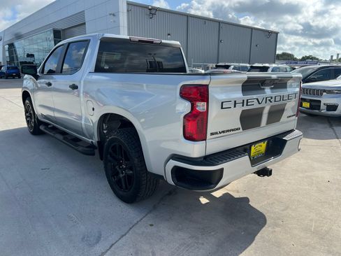 Used 2022 Chevrolet Silverado 1500 Custom w/ Rally Edition RWD image 5