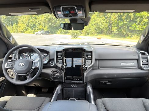 Used 2026 RAM 1500 Big Horn AWD/4WD image 9
