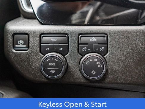 Used 2022 Chevrolet Silverado 1500 LT image 22