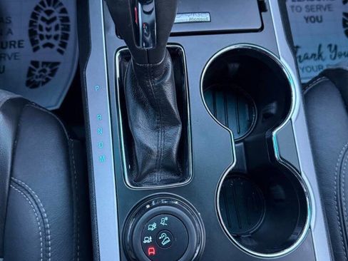 Used 2015 Ford Explorer XLT w/ Equipment Group 202A image 11