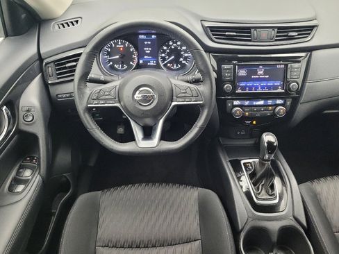 Used 2018 Nissan Rogue SV FWD image 22