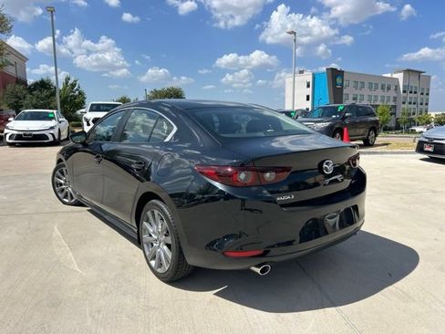 Used 2023 MAZDA MAZDA3 s FWD image 5
