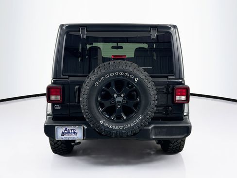 Used 2023 Jeep Wrangler Willys AWD/4WD image 6