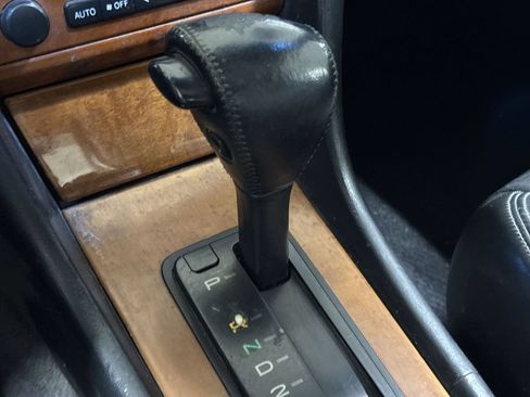 Used 2000 Lexus ES 330 FWD image 16
