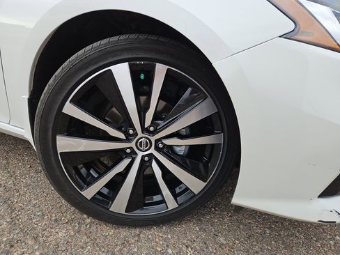 Used 2022 Nissan Altima 2.0 SR image 24