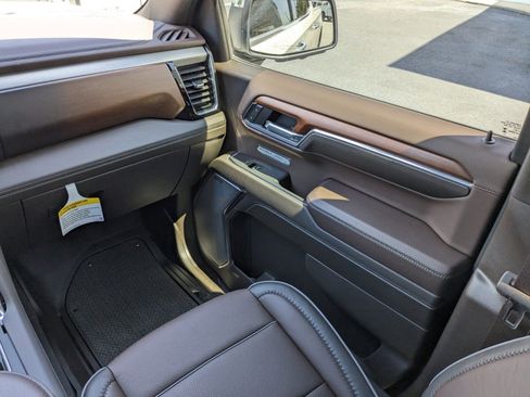 Used 2023 GMC Sierra 1500 Denali w/ Denali Reserve Package image 18