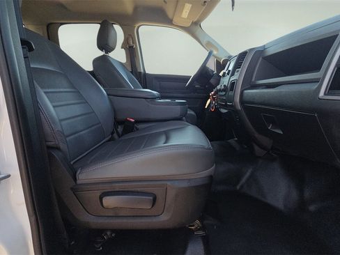 Used 2018 RAM 1500 Tradesman image 13