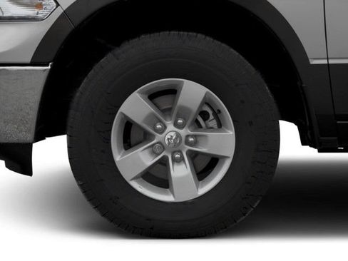 Used 2017 RAM 1500 Classic SLT RWD image 12