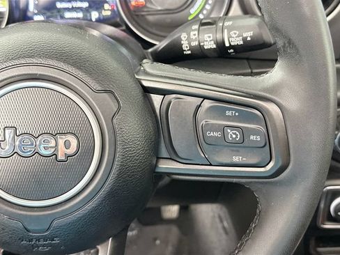 Used 2023 Jeep Wrangler Unlimited w/ Sun & Screen Package AWD/4WD image 23