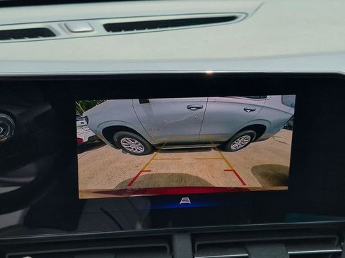 Used 2025 Chevrolet Trax LT w/ LT Convenience Package FWD image 19