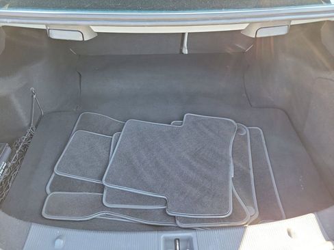 Used 2014 Mercedes-Benz C 250 Sedan image 7