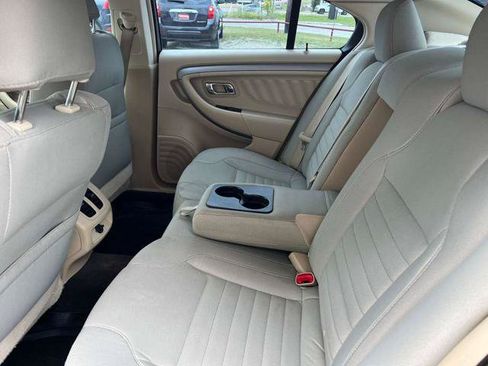 Used 2016 Ford Taurus SE FWD image 12