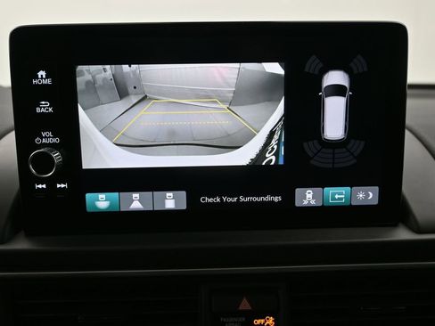 Used 2025 Honda Pilot Touring image 13