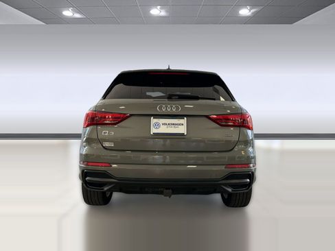Used 2022 Audi Q3 2.0T Premium w/ Convenience Package AWD/4WD image 10