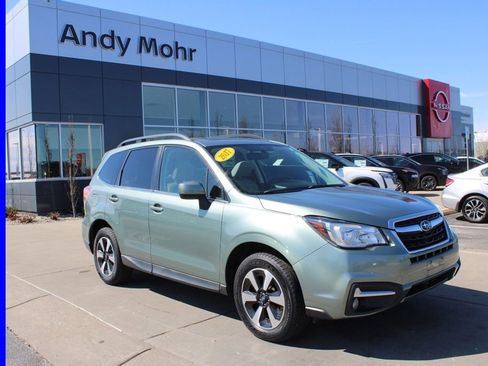 Used 2017 Subaru Forester 2.5i Limited AWD/4WD image 1