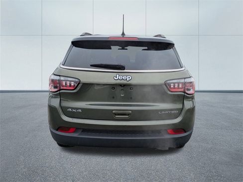 Used 2018 Jeep Compass Limited image 4