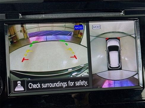 Used 2020 Nissan Rogue SV w/ Premium Package image 34