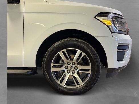 Certified 2024 Ford Expedition Limited image 20