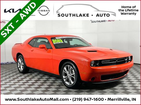 Used 2023 Dodge Challenger SXT image 1
