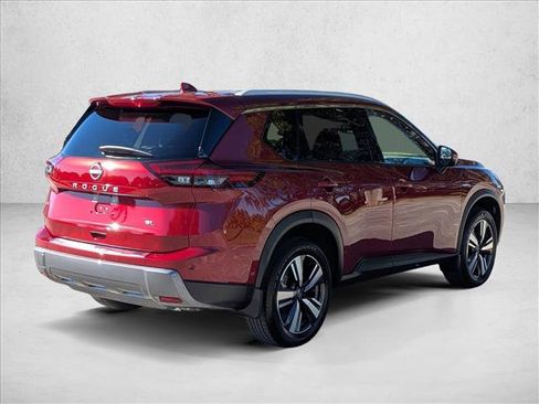 Used 2024 Nissan Rogue SL w/ SL Premium Package image 5