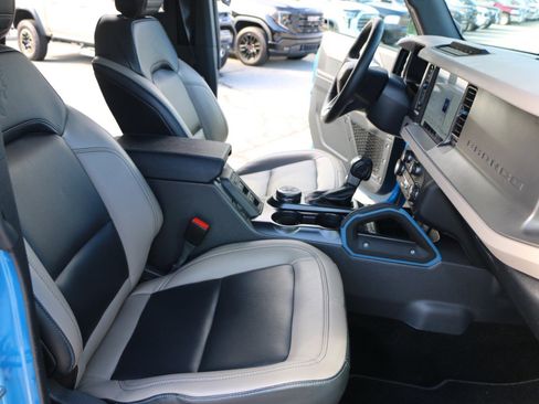 Used 2024 Ford Bronco Wildtrak AWD/4WD image 29