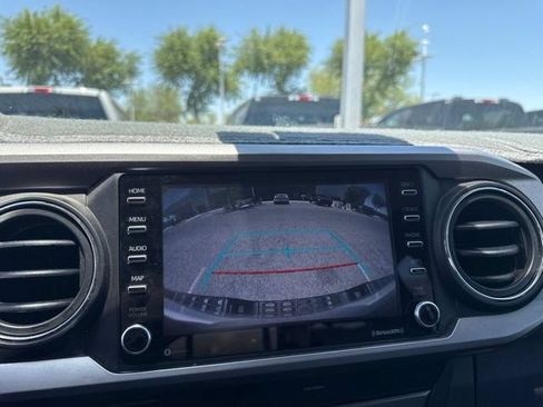 Used 2020 Toyota Tacoma SR5 AWD/4WD image 20