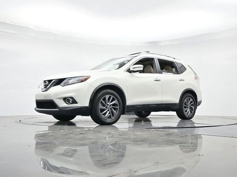 Used 2016 Nissan Rogue SL w/ SL Premium Package image 34