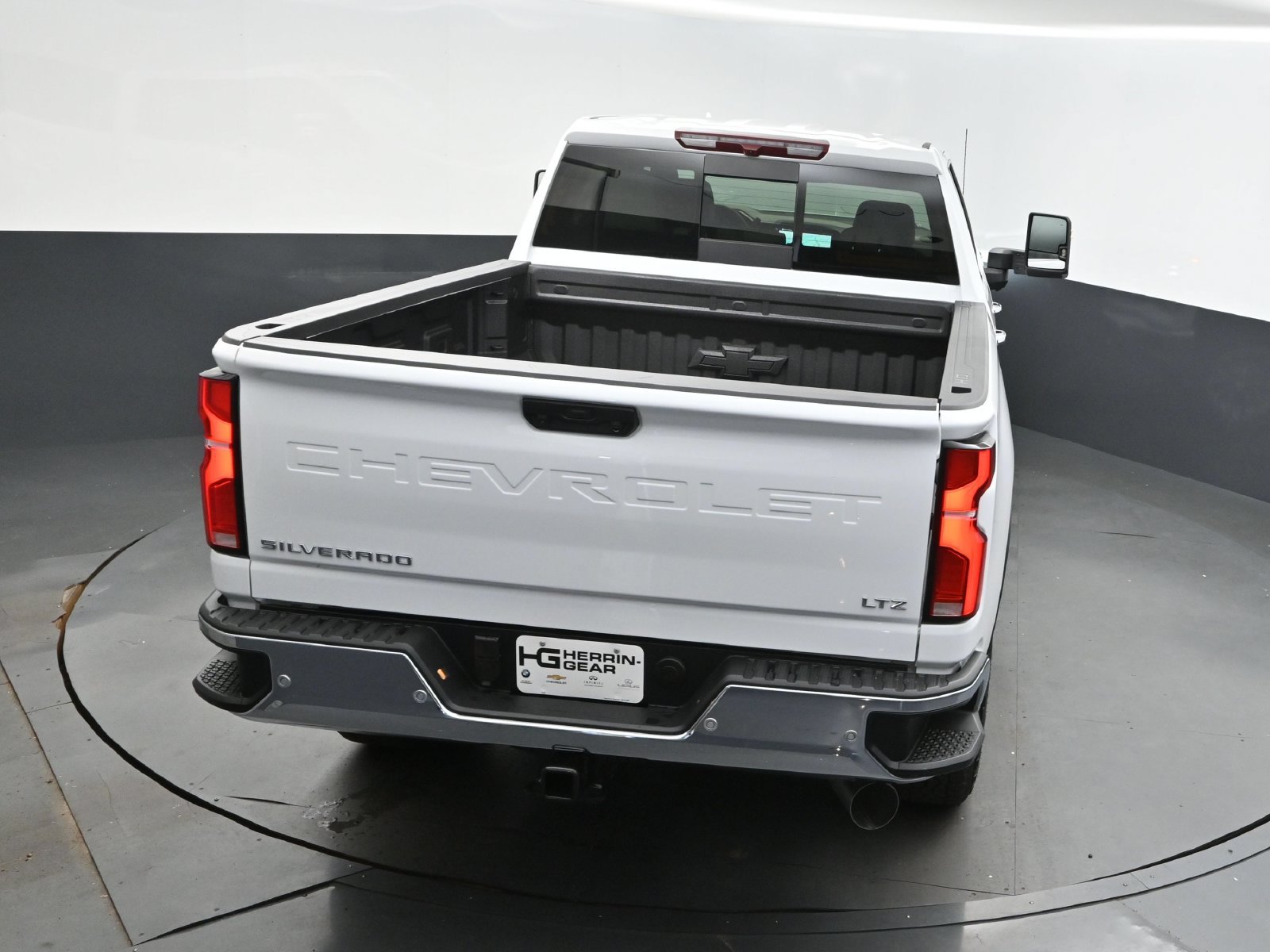 Used 2025 Chevrolet Silverado 2500 LTZ w/ LTZ Convenience Package AWD/4WD image 38