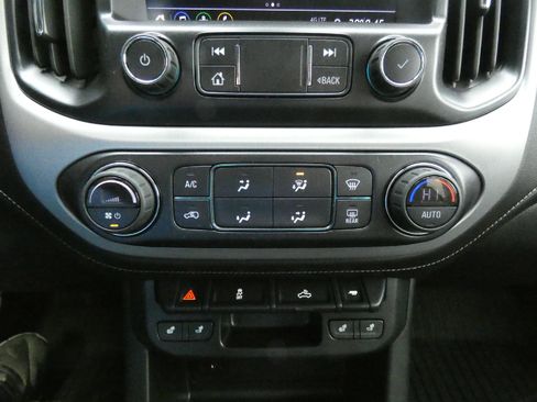 Used 2022 GMC Canyon Elevation w/ Elevation Premium Package image 23