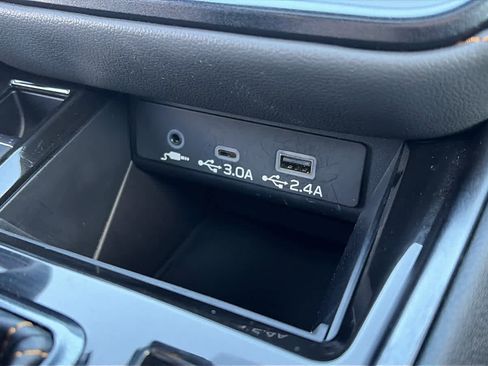 Used 2023 Subaru Outback Wilderness image 17