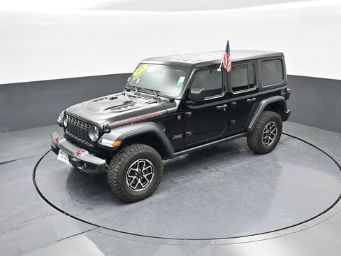 Used 2024 Jeep Wrangler Unlimited Rubicon image 34