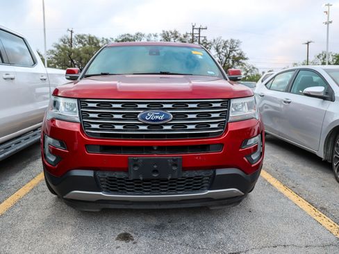 Used 2017 Ford Explorer Limited w/ Equipment Group 301A image 4