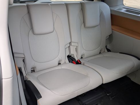 Used 2025 Volkswagen ID. Buzz Pro S Plus RWD image 23